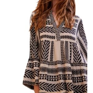 Studio 19 Peasant Top Size Medium Geometric Print Boho Cotton V Neck Navy/White